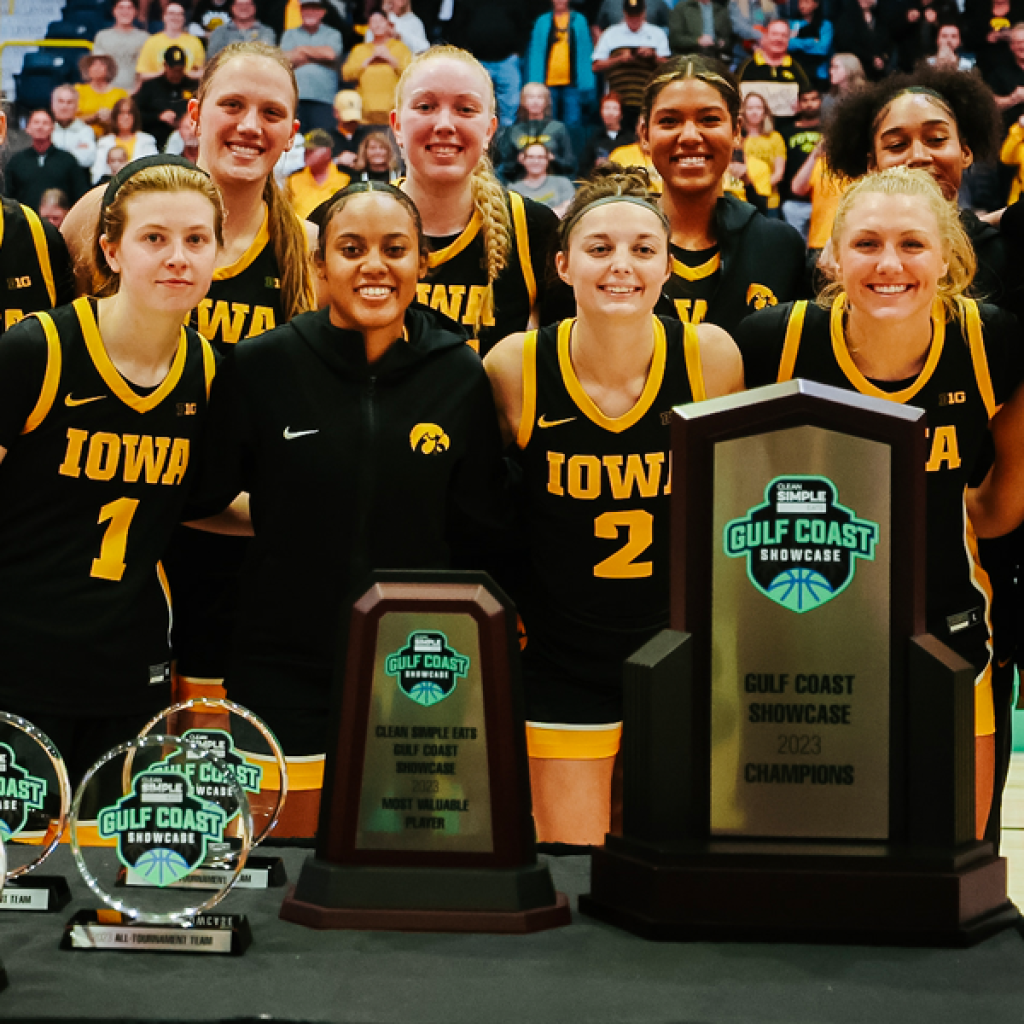 Clark scores 32, No. 5 Iowa beats No. 16 Kansas State 77-70 for Gulf Coast Showcase title